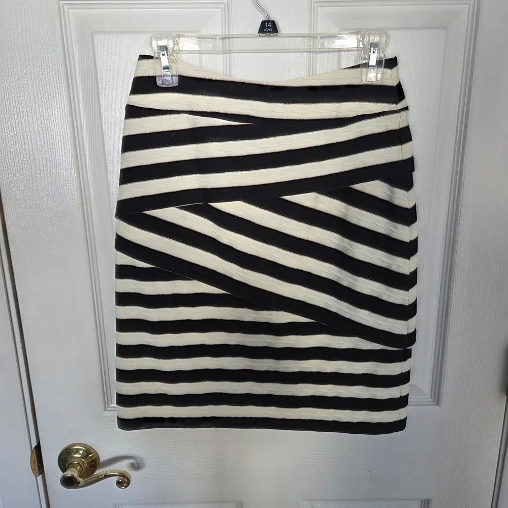 J.McLaughlin Striped Bandage Midi Pencil Skirt Black White Gold Metallic Size XS